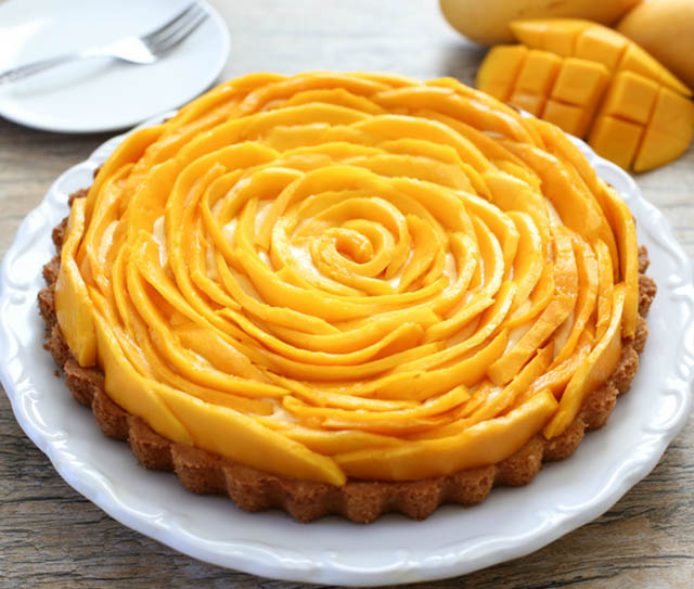 MANGO CAKE